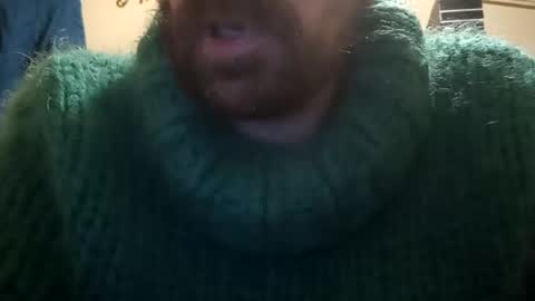 Snapshot of sweaterboy666 chatting on December 26, 4:32 am sweaterboy666 online show from December 26, 4:32 am