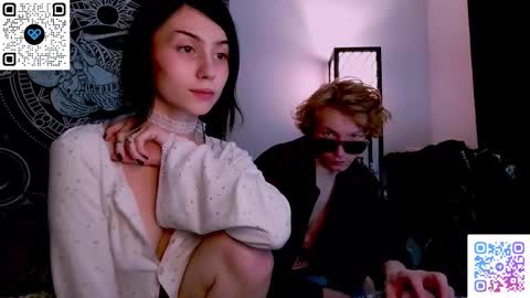 sweaties3 online show from November 27, 4:42 pm