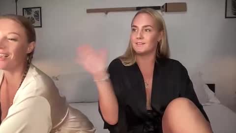 Snapshot of swedish_candii chatting on March 5, 4:45 am Swedish Candii online show from March 5, 4:45 am