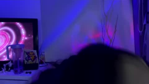 Snapshot of sweeetbabyy22 chatting on April 29, 9:24 am Valeria online show from April 29, 9:24 am