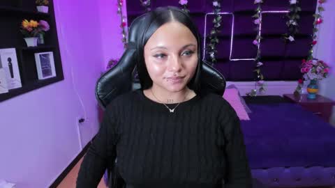 Snapshot of sweelanna chatting on December 19, 7:51 am sweet ana online show from December 19, 7:51 am