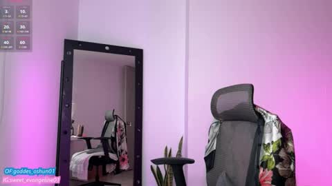 Evangeline online show from September 21, 3:24 pm