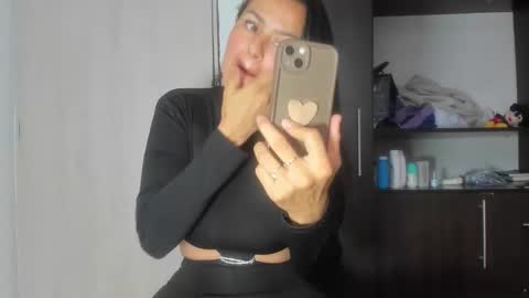 sweet1004 online show from October 1, 12:00 pm