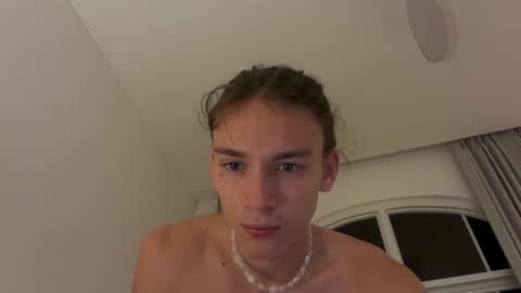 Snapshot of sweet19sammy chatting on June 30, 1:12 pm Sammy online show from June 30, 1:12 pm