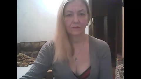 Snapshot of sweet4blonde67 chatting on December 6, 3:08 am sweet4blonde67 online show from December 6, 3:08 am