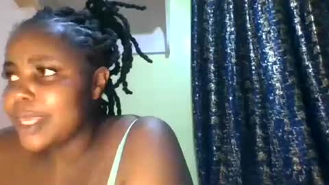 Snapshot of sweet52537 chatting on March 8, 9:29 pm sweet52537 online show from March 8, 9:29 pm