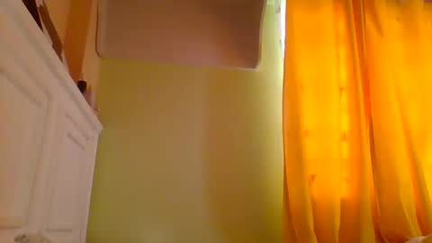 Snapshot of sweet52537 chatting on September 20, 10:27 am sweet52537 online show from September 20, 10:27 am