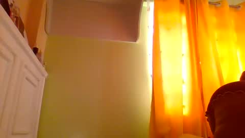 Snapshot of sweet52537 chatting on September 21, 7:43 am sweet52537 online show from September 21, 7:43 am