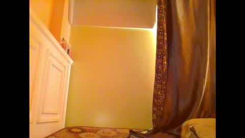 Snapshot of sweet52537 chatting on October 21, 6:14 am sweet52537 online show from October 21, 6:14 am