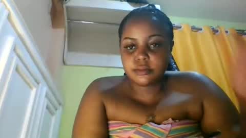 sweet52537 online show from February 14, 9:22 pm