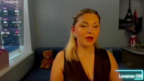 Snapshot of sweet___margaret chatting on May 8, 1:38 pm Margaret online show from May 8, 1:38 pm