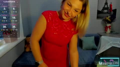 Snapshot of sweet___margaret chatting on May 12, 1:30 pm Margaret online show from May 12, 1:30 pm