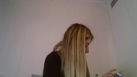 Snapshot of sweet__alana chatting on October 8, 10:51 pm Sweet  alana online show from October 8, 10:51 pm
