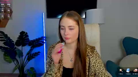 Snapshot of sweet__amily chatting on October 9, 12:47 pm Sweet Amily online show from October 9, 12:47 pm