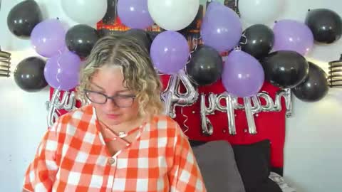 Carolina online show from October 1, 3:07 pm