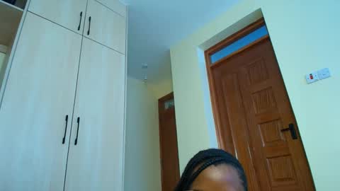 pixiee online show from April 25, 11:57 am