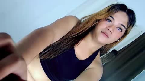 Snapshot of sweet_ahrii chatting on December 19, 2:13 pm CLEO online show from December 19, 2:13 pm