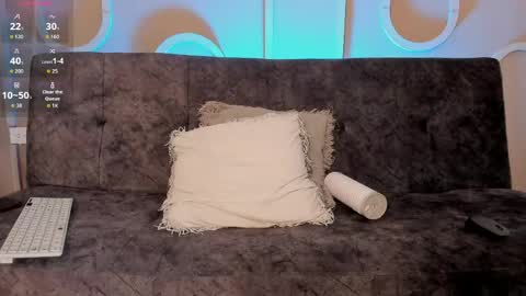 Snapshot of sweet_alessandro1 chatting on May 18, 2:12 pm alessandre online show from May 18, 2:12 pm