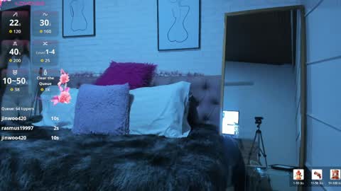 Alice online show from April 21, 1:42 am