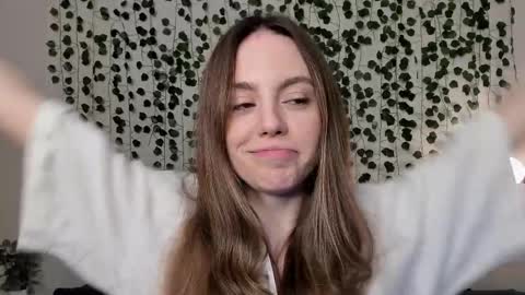 Snapshot of sweet_and_flirt chatting on October 14, 7:20 am Alice online show from October 14, 7:20 am