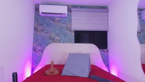 Ariel online show from March 3, 3:12 am