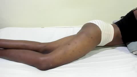 Snapshot of sweet_arya1 chatting on October 11, 11:42 am sweet_arya1 online show from October 11, 11:42 am