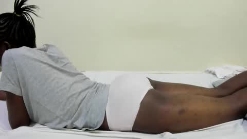 Snapshot of sweet_arya1 chatting on October 17, 7:05 pm sweet_arya1 online show from October 17, 7:05 pm