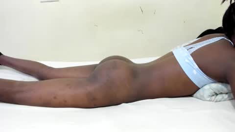 Snapshot of sweet_arya1 chatting on December 5, 3:26 am sweet_arya1 online show from December 5, 3:26 am