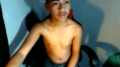 Snapshot of sweet_asinkurt chatting on June 2, 1:40 am sweet_asinkurt online show from June 2, 1:40 am
