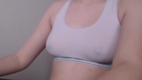 Snapshot of sweet_baby_kate chatting on December 28, 9:42 am Kate and Erica online show from December 28, 9:42 am