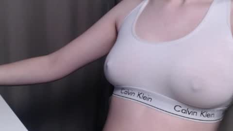 Snapshot of sweet_baby_kate chatting on January 8, 7:56 pm Kate and Erica online show from January 8, 7:56 pm