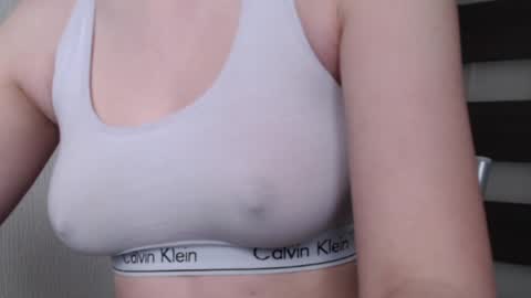 Snapshot of sweet_baby_kate chatting on January 15, 10:38 am Kate and Erica online show from January 15, 10:38 am