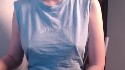 Snapshot of sweet_baby_kate chatting on January 16, 11:04 am Kate and Erica online show from January 16, 11:04 am