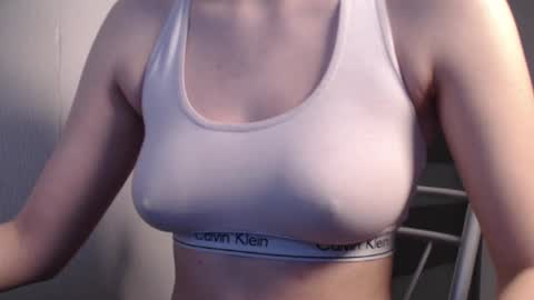 Snapshot of sweet_baby_kate chatting on January 28, 10:23 am Kate and Erica online show from January 28, 10:23 am