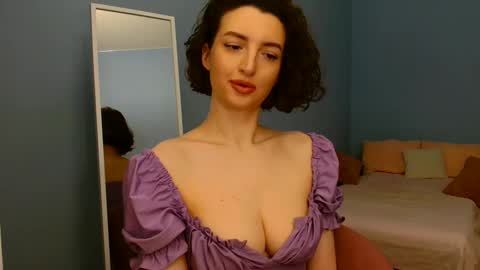 Snapshot of sweet_baby_miranda_ chatting on January 23, 12:25 am Miranda online show from January 23, 12:25 am