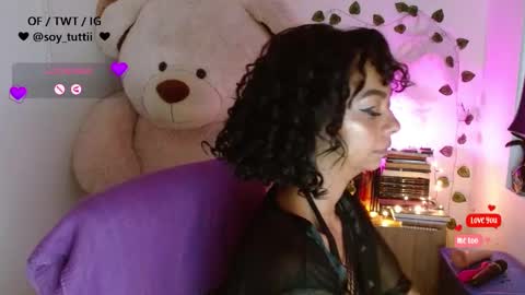 Snapshot of sweet_bluee chatting on January 27, 12:48 pm Tutti  online show from January 27, 12:48 pm