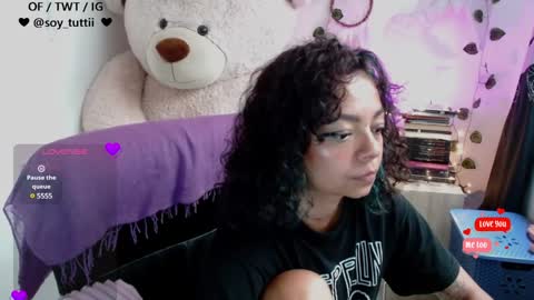 Snapshot of sweet_bluee chatting on January 30, 4:13 pm Tutti  online show from January 30, 4:13 pm