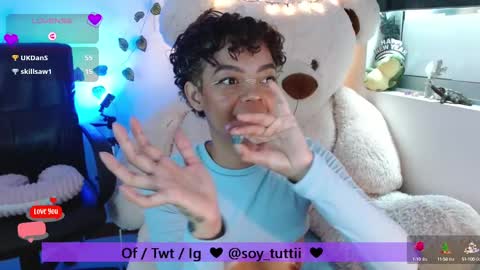 Snapshot of sweet_bluee chatting on February 19, 3:16 pm Tutti  online show from February 19, 3:16 pm