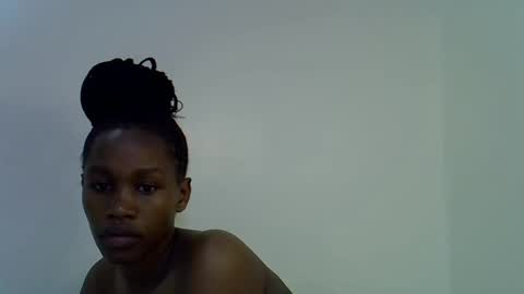 Snapshot of sweet_brown9 chatting on September 29, 8:35 pm sweet_brown9 online show from September 29, 8:35 pm