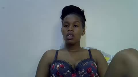Snapshot of sweet_brown9 chatting on September 30, 10:04 pm sweet_brown9 online show from September 30, 10:04 pm
