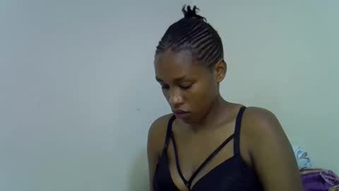 Snapshot of sweet_brown9 chatting on October 21, 3:46 pm sweet_brown9 online show from October 21, 3:46 pm