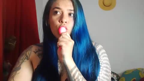 Snapshot of sweet_bubblee chatting on October 6, 1:03 am Bubbles online show from October 6, 1:03 am