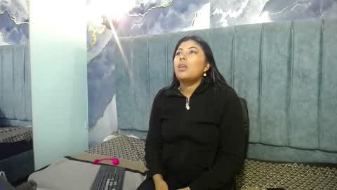 Snapshot of sweet_canelaa73 chatting on November 15, 8:49 pm canelaa online show from November 15, 8:49 pm