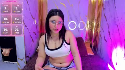 Snapshot of sweet_celeste18_ chatting on October 1, 8:04 pm Celeste online show from October 1, 8:04 pm