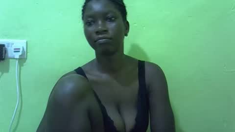 Snapshot of sweet_cherie1 chatting on April 24, 2:30 pm sweet_cherie1 online show from April 24, 2:30 pm