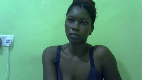 Snapshot of sweet_cherie1 chatting on April 28, 6:40 am sweet_cherie1 online show from April 28, 6:40 am