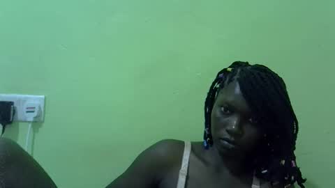 Snapshot of sweet_cherie1 chatting on April 30, 4:13 pm sweet_cherie1 online show from April 30, 4:13 pm