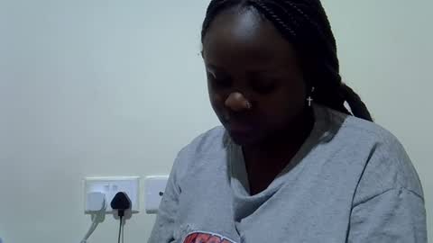 Snapshot of sweet_cindy8 chatting on September 20, 6:53 pm Queen cindy online show from September 20, 6:53 pm