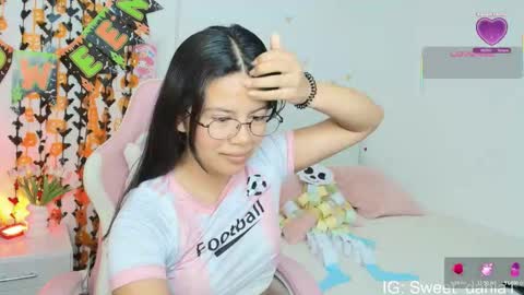 sweet_dania_ online show from October 23, 8:46 am