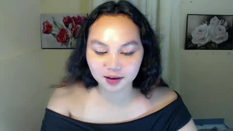 Snapshot of sweet_danicaa chatting on June 3, 2:33 pm danice online show from June 3, 2:33 pm